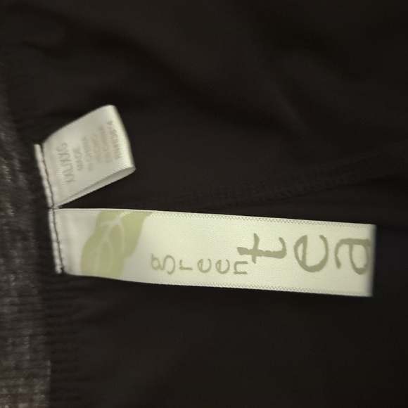 💥5 for 25 💥 🤩HOST PICK 🤩🌱Green Tea skirt🌱 size XXL - Picture 9 of 10